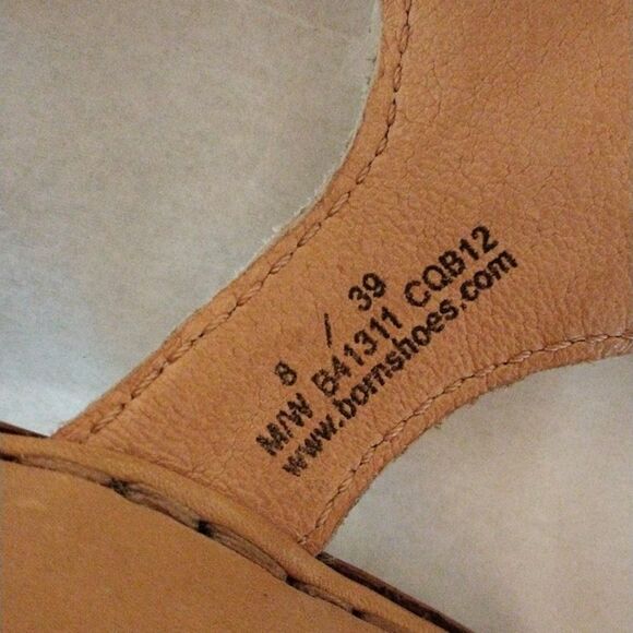 Born Riviera Platform Sandal - Picture 10 of 13